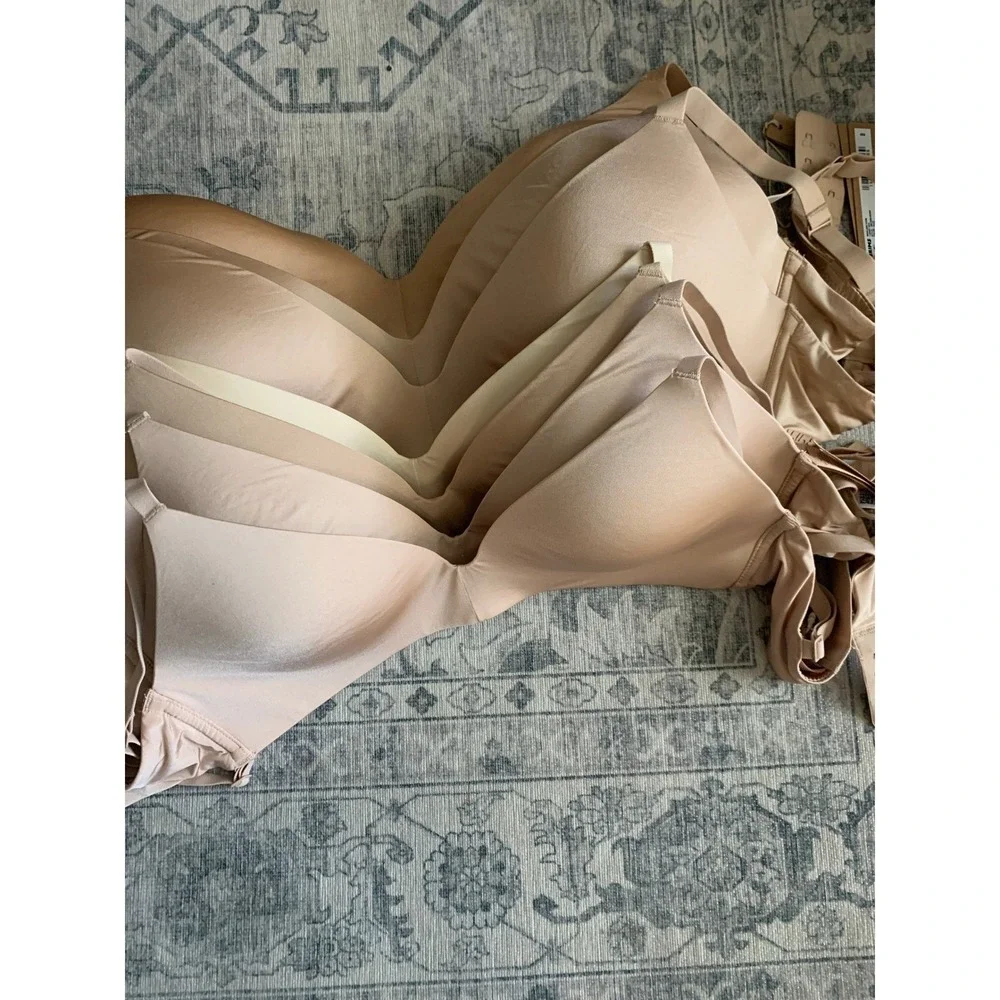 SKIMS Wireless Form T-Shirt Bra 32C in Clay‎ NWT - Picture 4 of 7